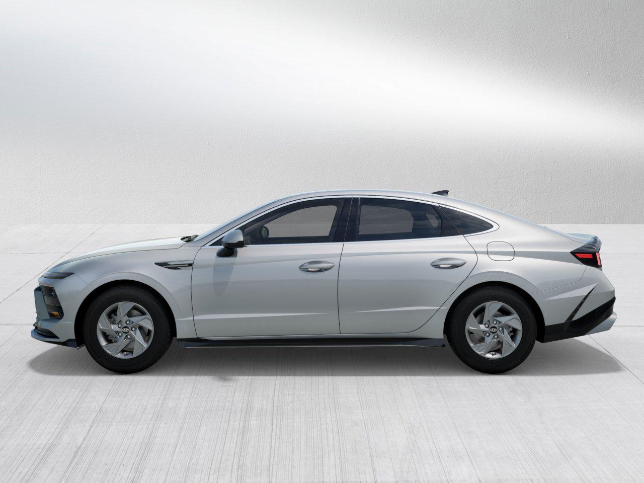 2025 Hyundai Sonata SE photo 3
