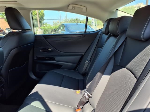 2024 Lexus ES 350 Premium photo 13