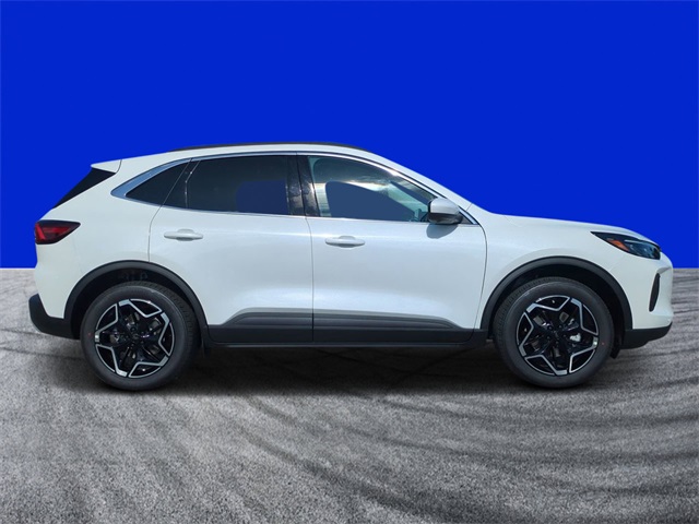 2026 Ford Escape Platinum photo 2