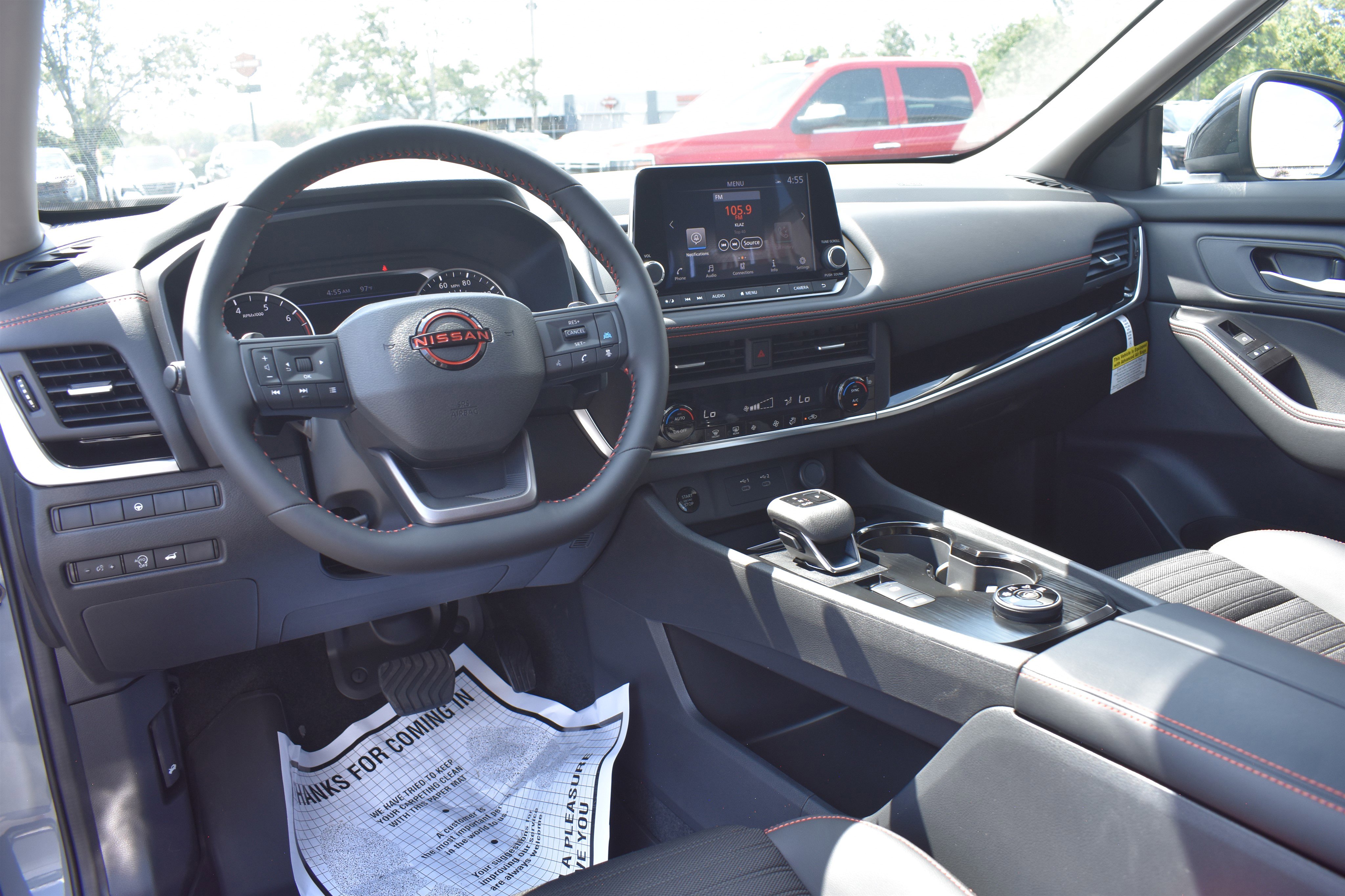 2026 Nissan Rogue SV photo 10