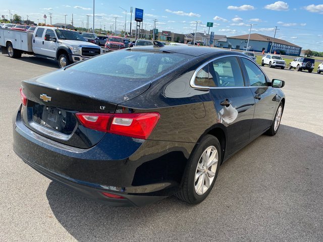 2023 Chevrolet Malibu 1LT photo 4