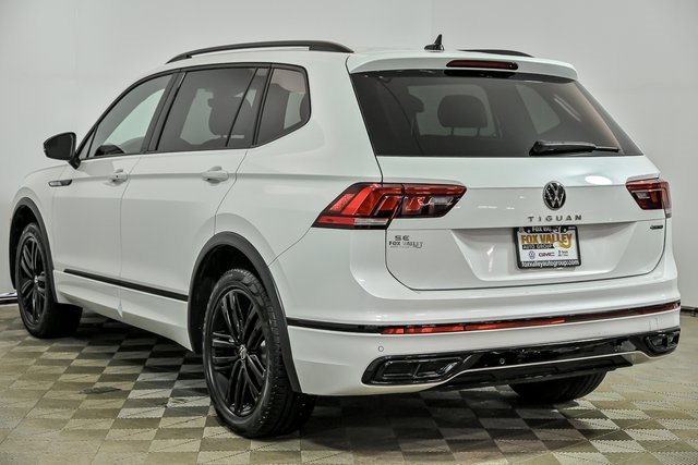 2022 Volkswagen Tiguan SE R-Line Black photo 3