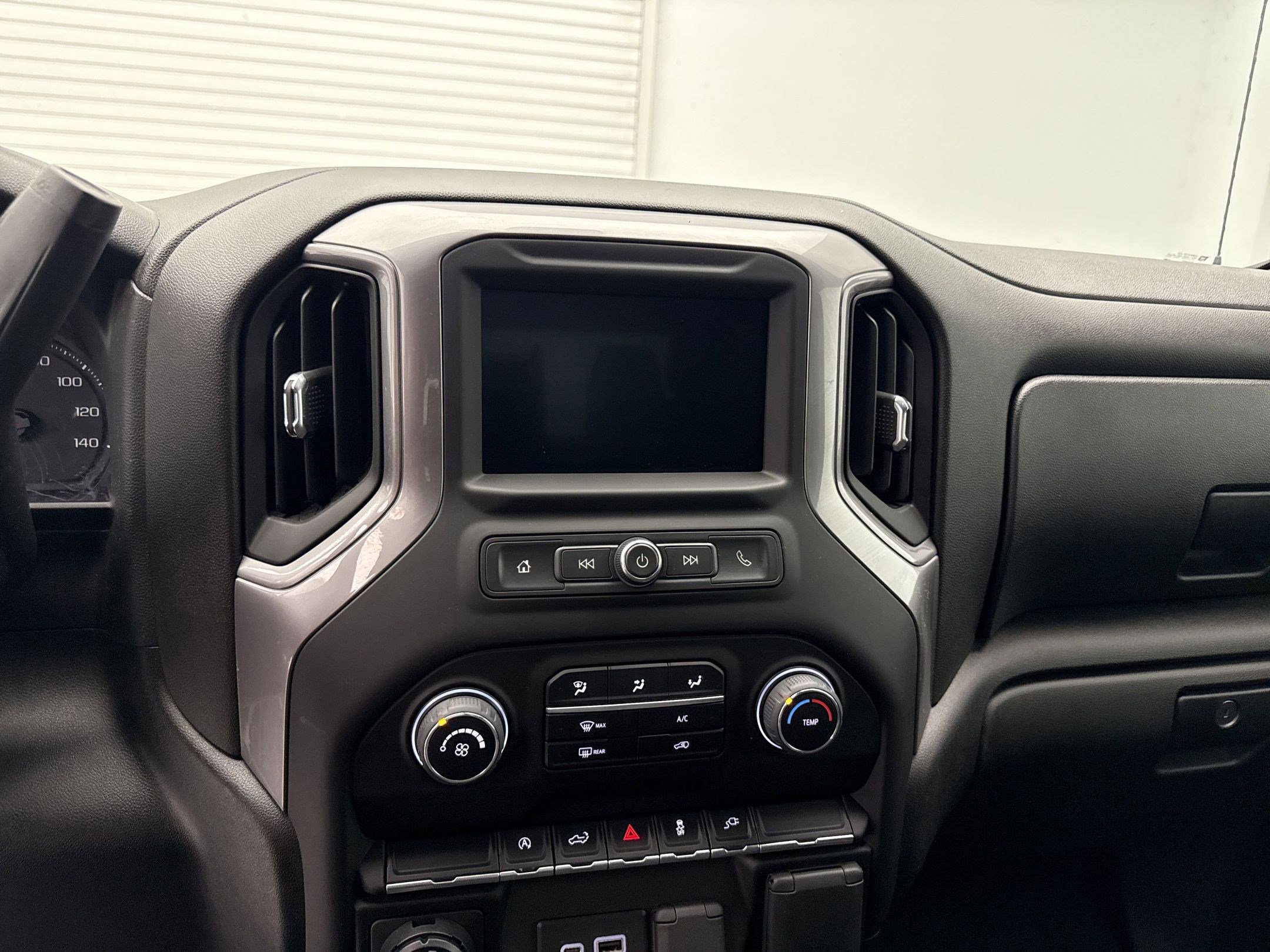2022 Chevrolet Silverado 1500 Custom photo 27