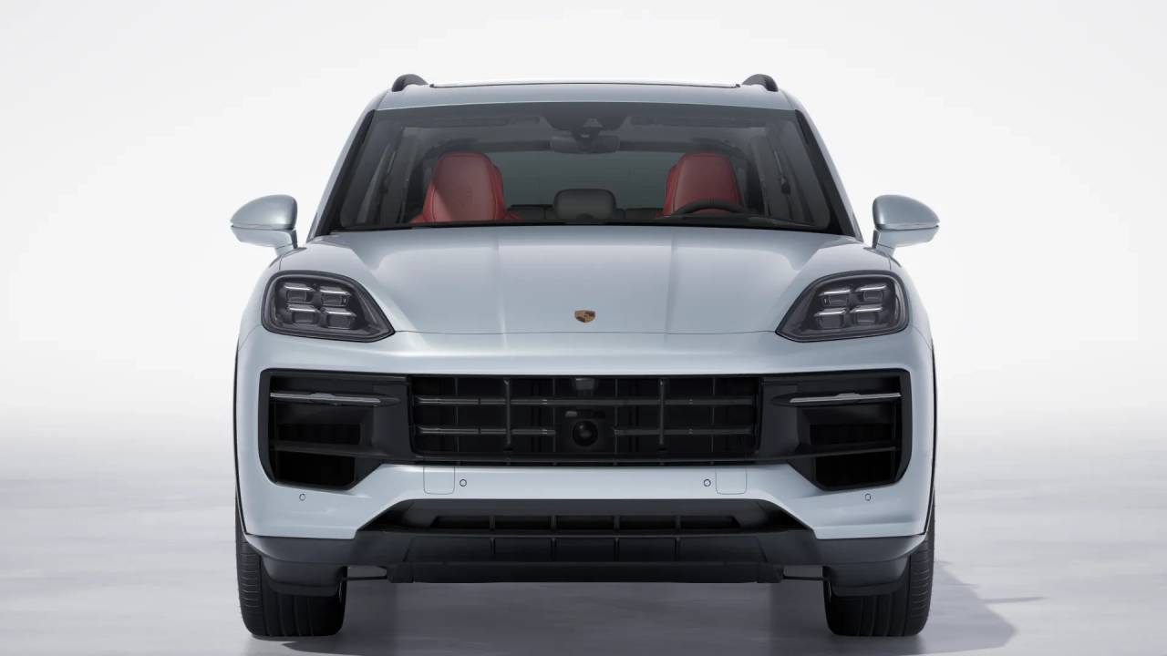 2026 Porsche Cayenne GTS photo 9