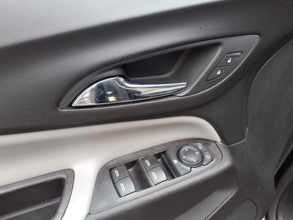 2021 Chevrolet Equinox LS photo 15