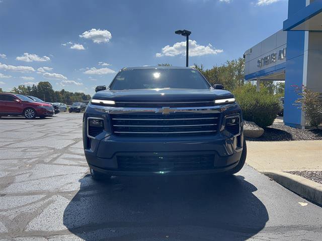 2026 Chevrolet Traverse photo 2