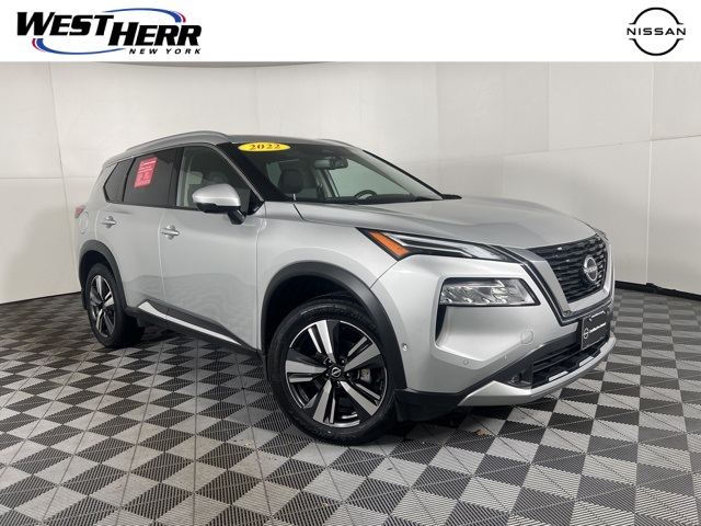 2022 Nissan Rogue Platinum's photo