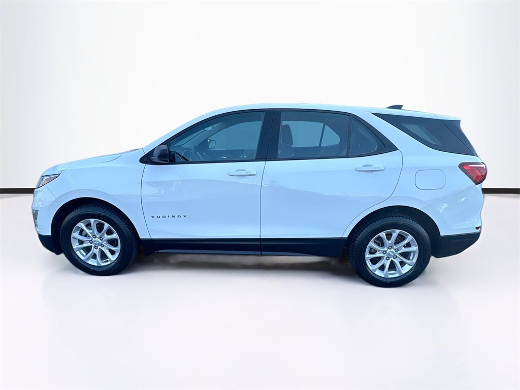 2018 Chevrolet Equinox LS photo 3