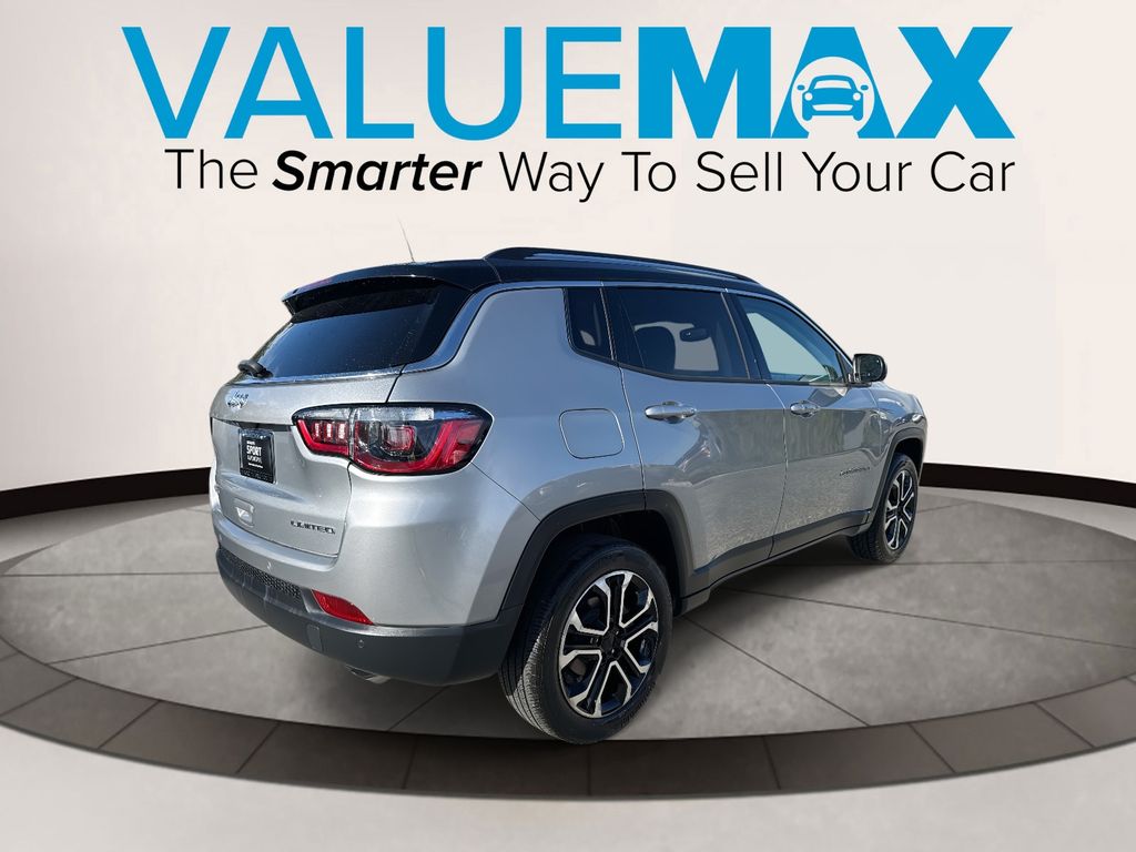 2022 Jeep Compass Limited photo 3