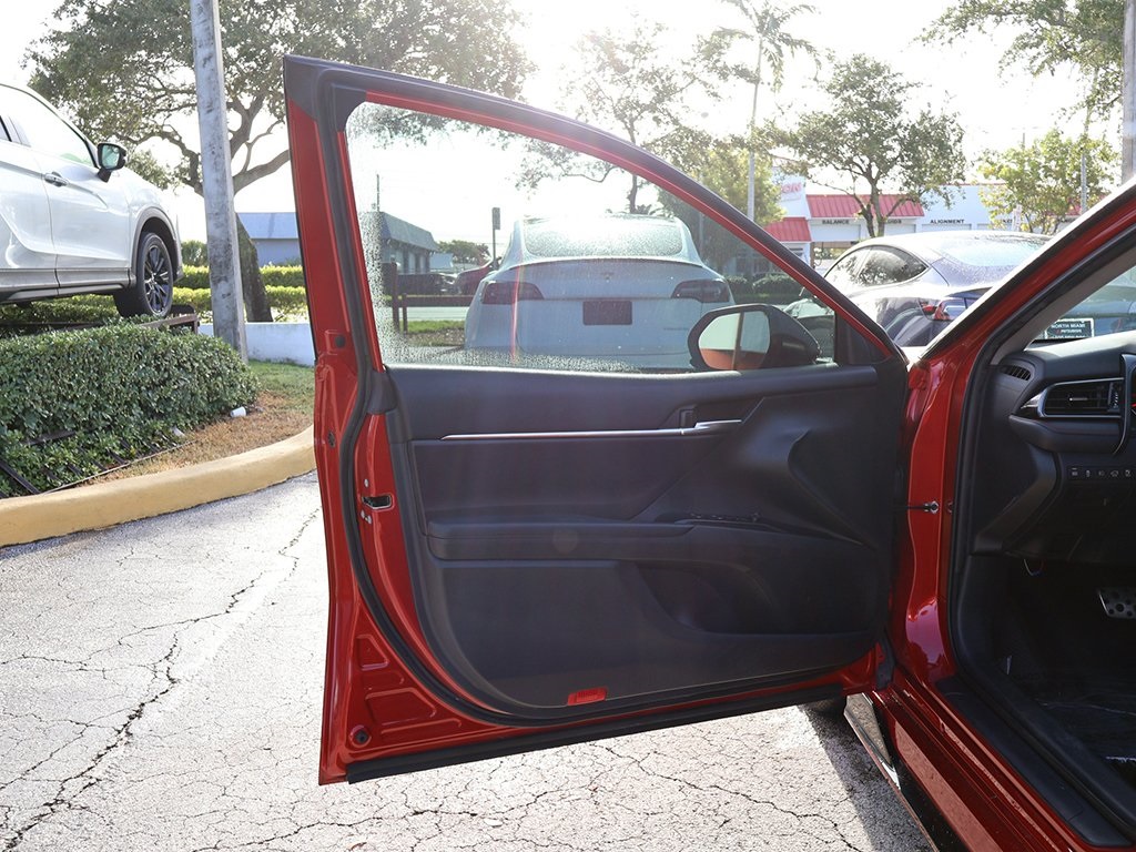 2020 Toyota Camry TRD V6 photo 19