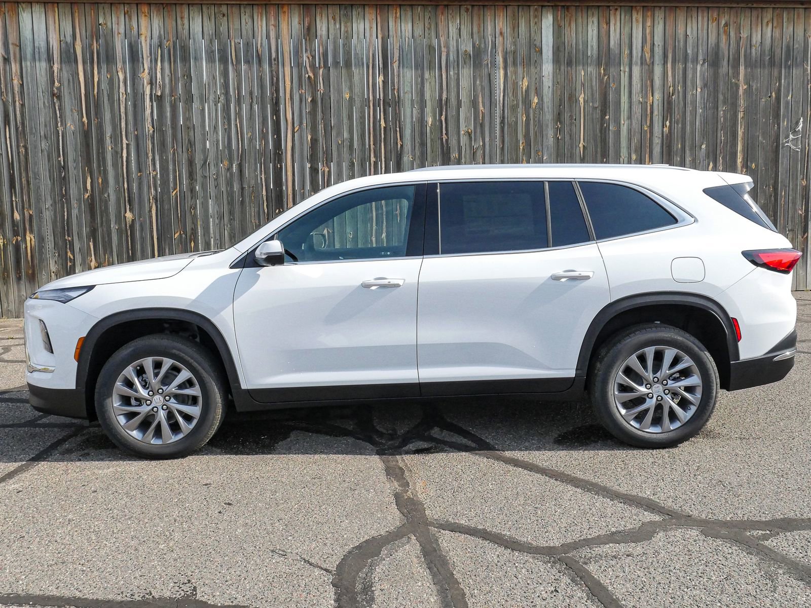 2025 Buick Enclave Preferred photo 3