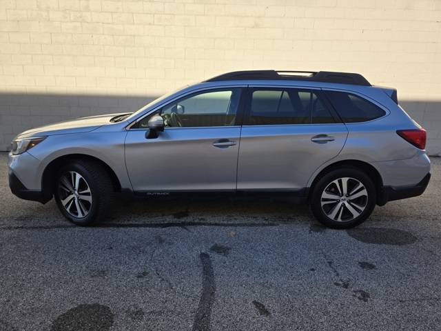 2018 Subaru Outback 2.5i photo 2