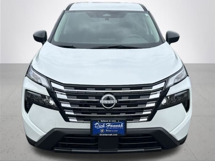 2025 Nissan Rogue S photo 3