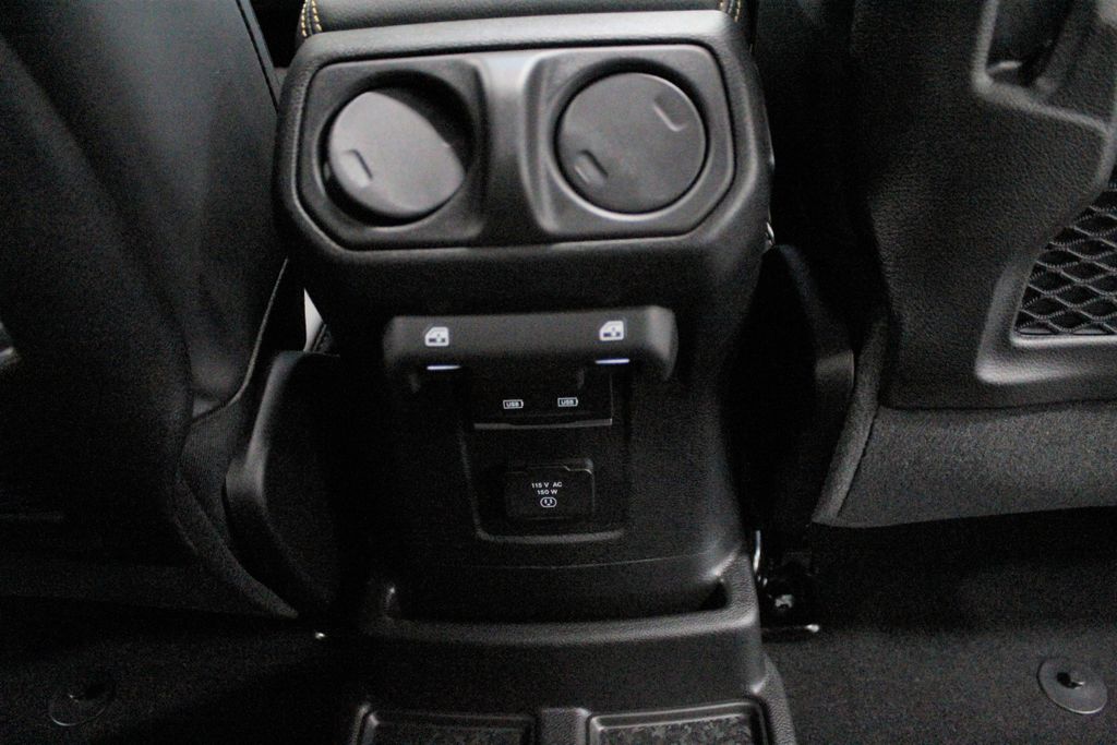2024 Jeep Wrangler Rubicon 392 photo 10