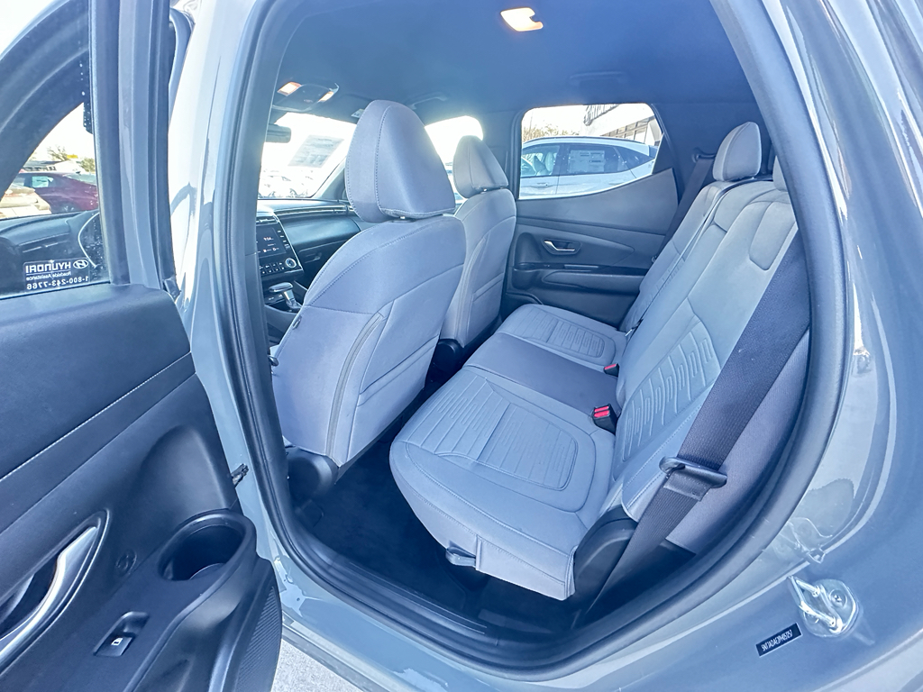 2023 Hyundai Santa Cruz SE photo 4