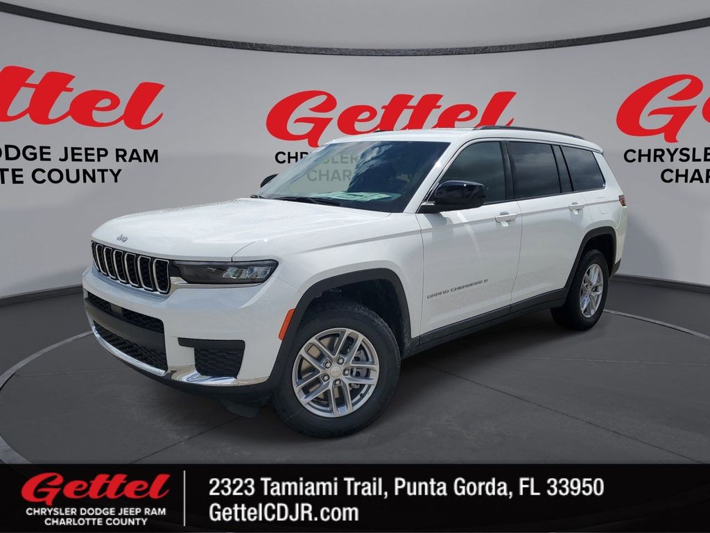 2025 Jeep Grand Cherokee L Laredo's photo