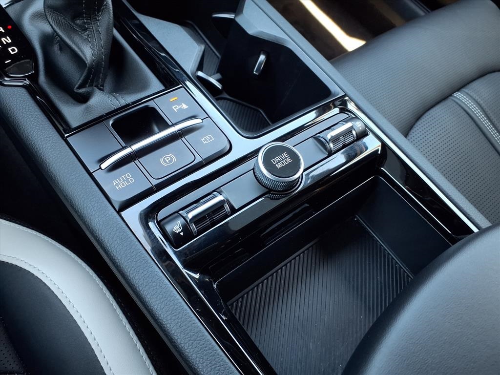 2025 Kia K5 GT-Line photo 19