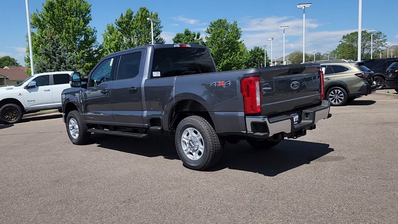 2025 Ford F-250 XLT photo 2