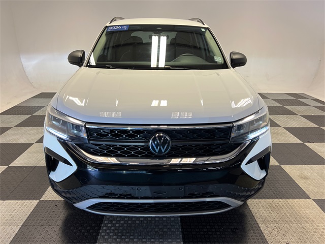 2024 Volkswagen Taos S photo 2