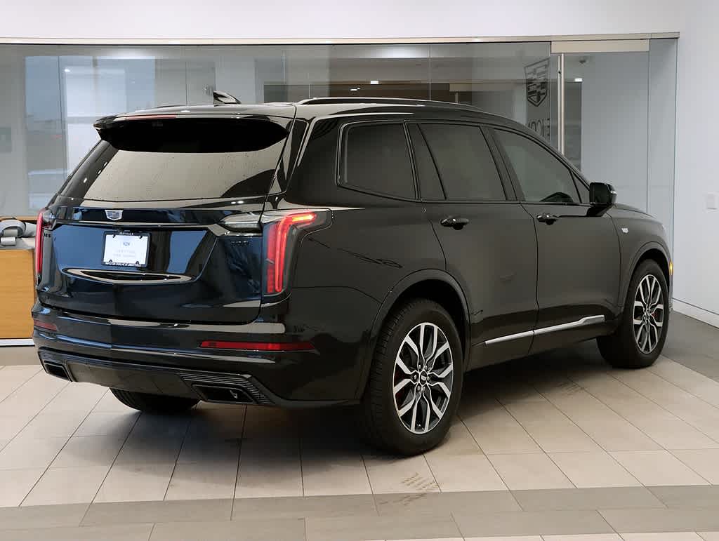 2024 Cadillac XT6 Sport photo 4