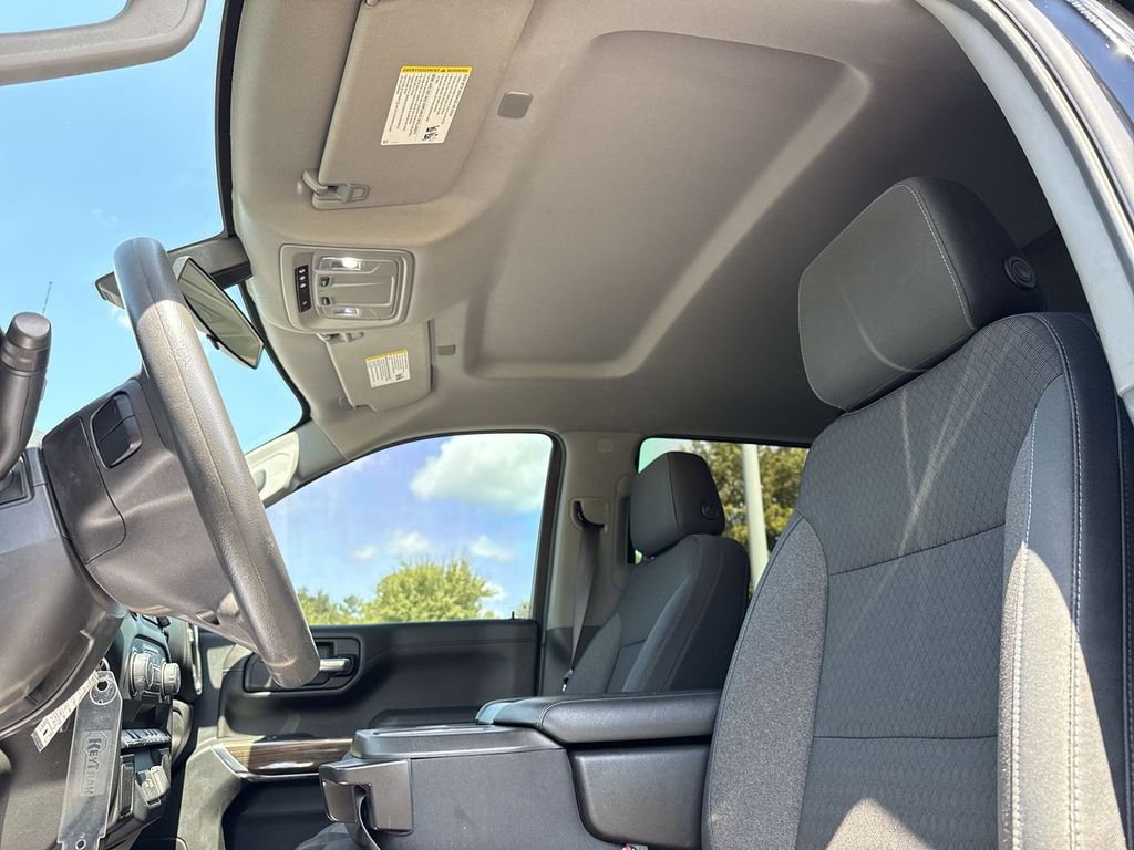 2019 Chevrolet Silverado 1500 LT photo 21