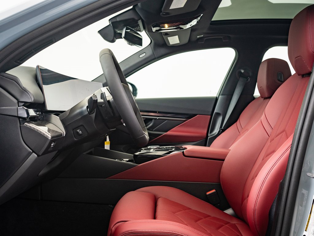 2026 Bmw 550e 550e xDrive photo 17