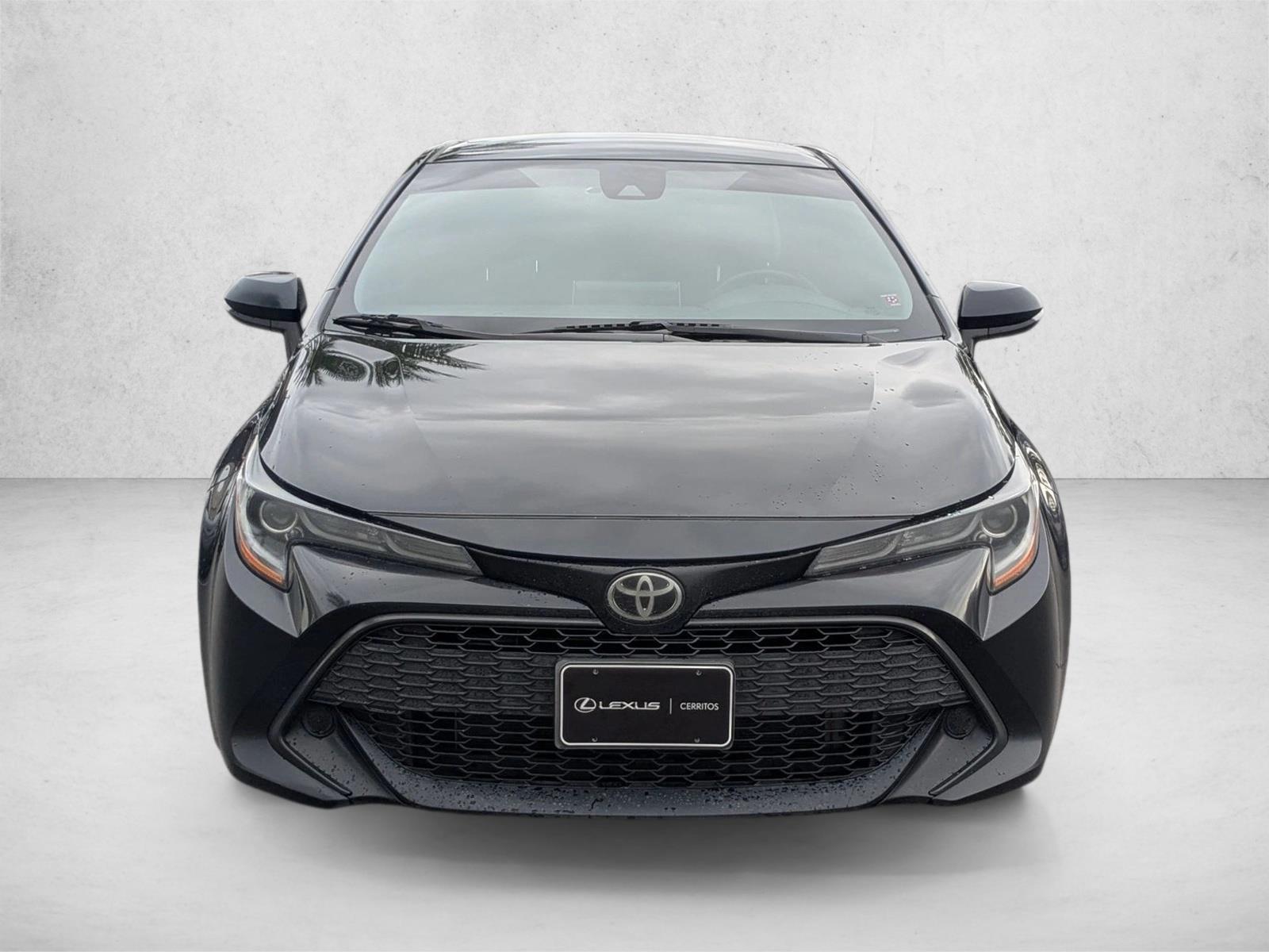 2022 Toyota Corolla SE photo 2