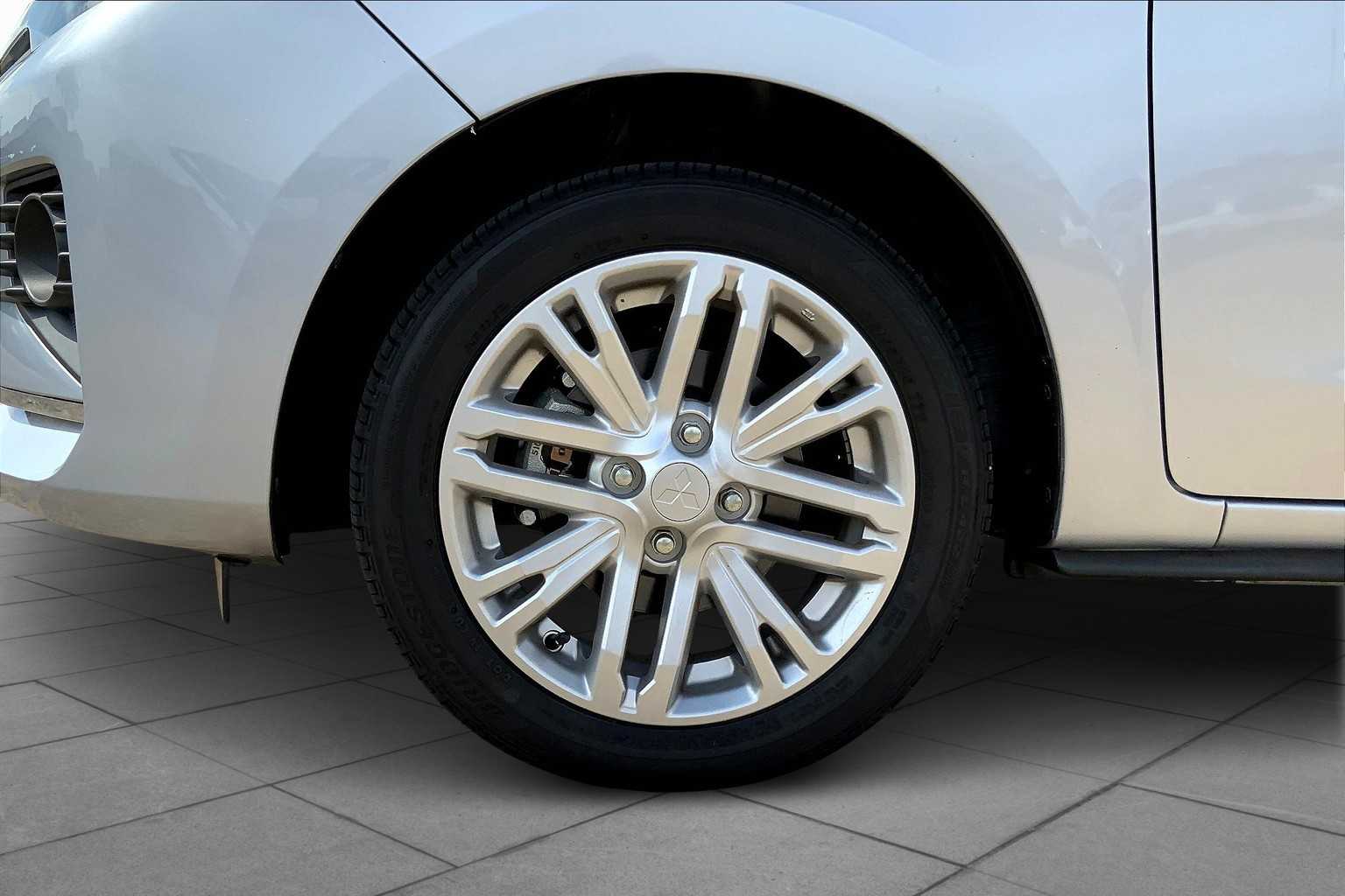 2024 Mitsubishi Mirage G4 LE photo 10