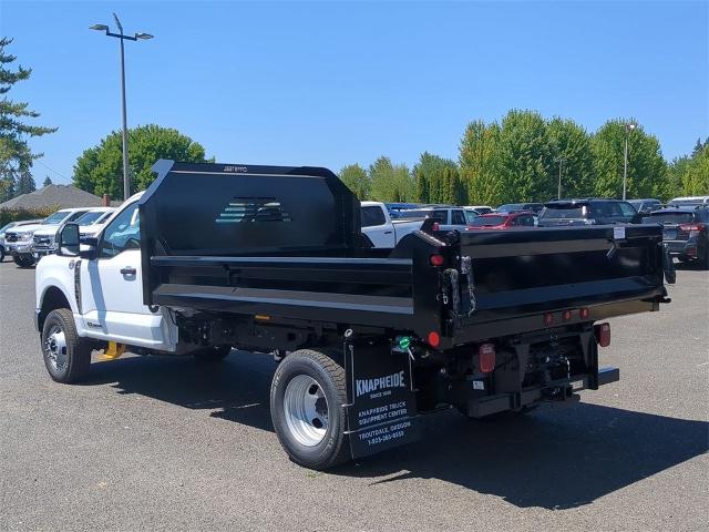 2024 Ford F-350 photo 3