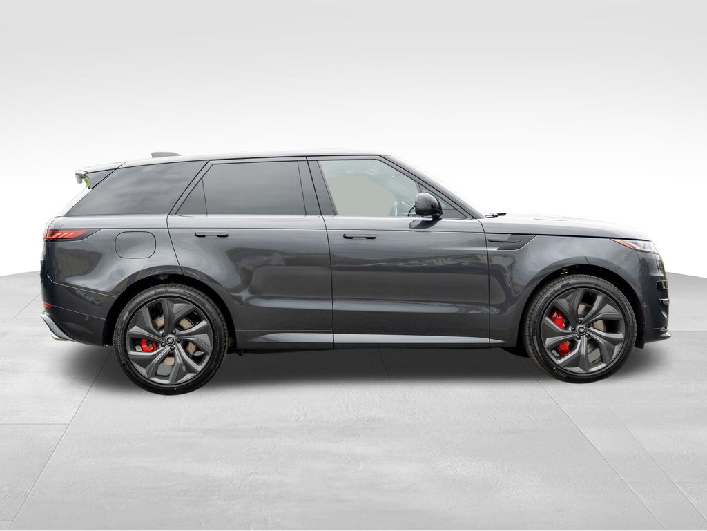 2025 Land Rover Range Rover Sport SE photo 8