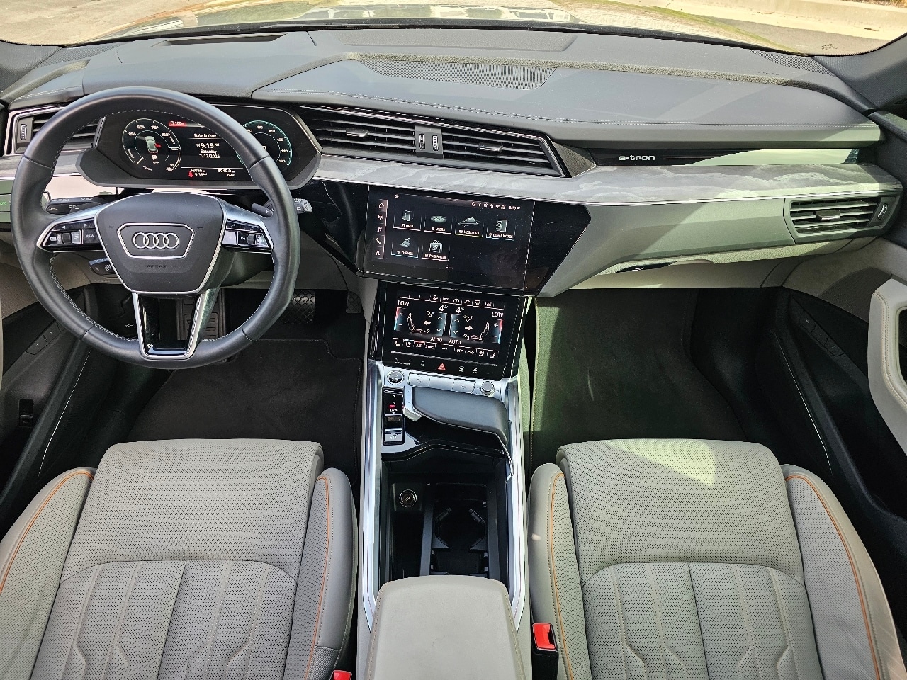 2023 Audi e-tron Prestige photo 4