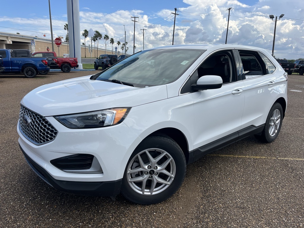 2024 Ford Edge SEL photo 3