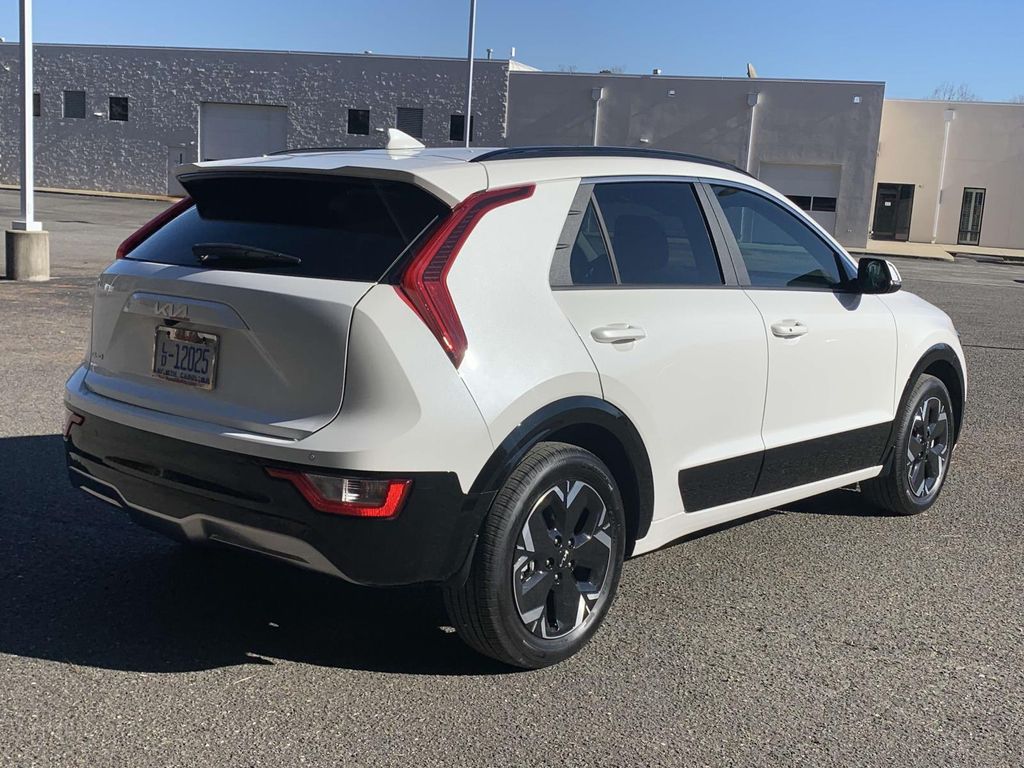 2024 Kia Niro EV Wind photo 2