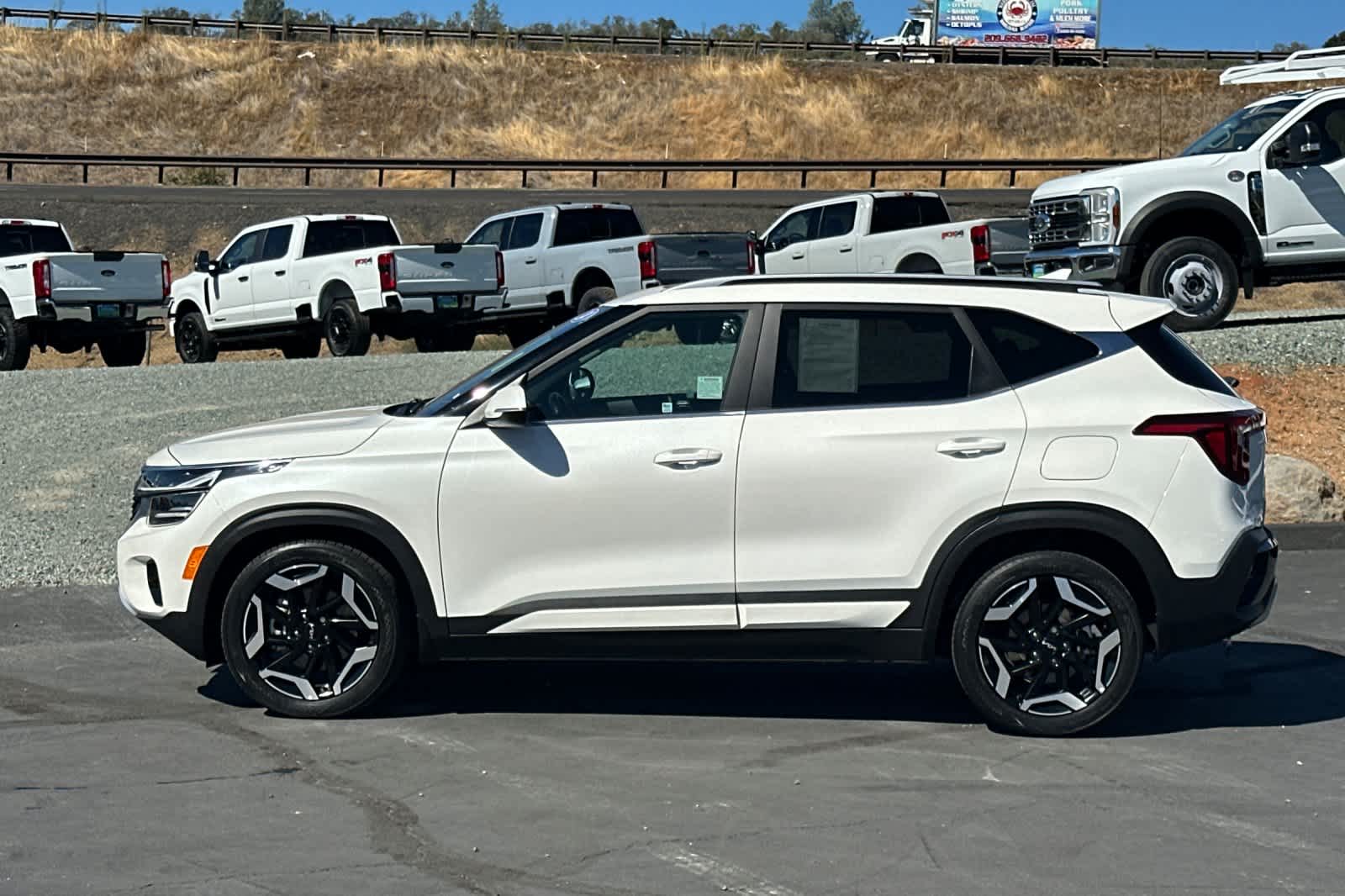 2024 Kia Seltos SX photo 4