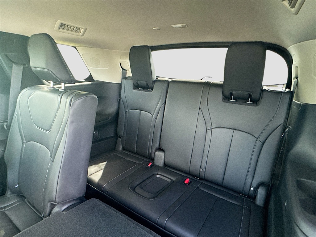 2026 Infiniti QX60 Pure photo 27