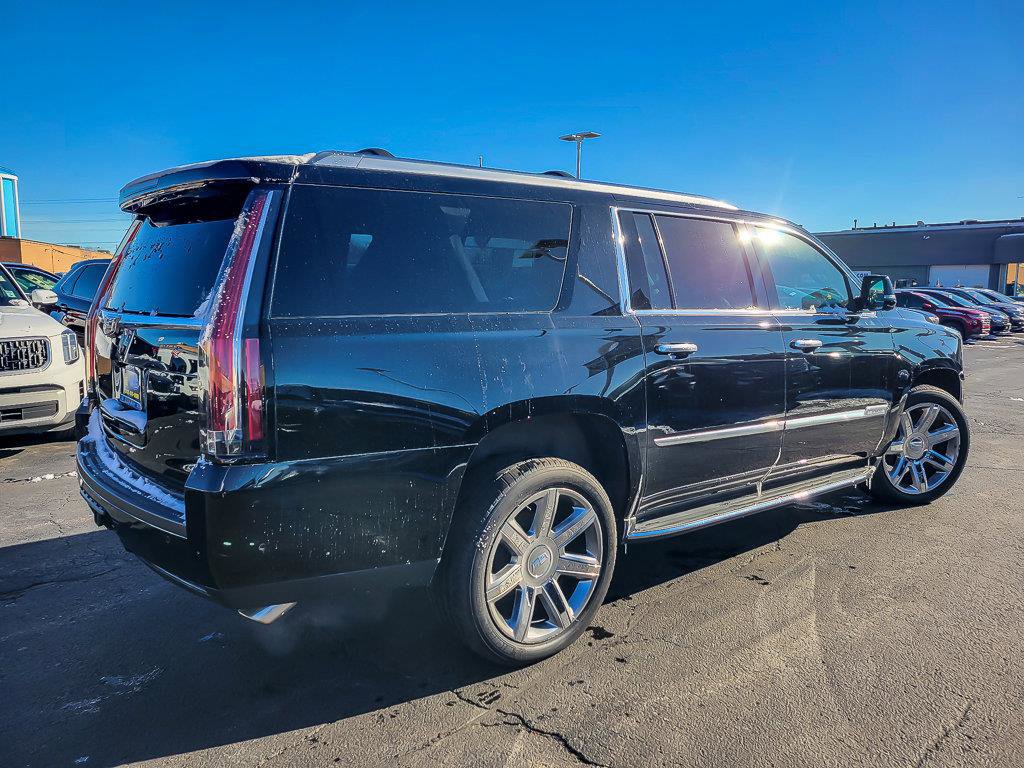 2017 CADILLAC ESCALADE ESV - Image 5