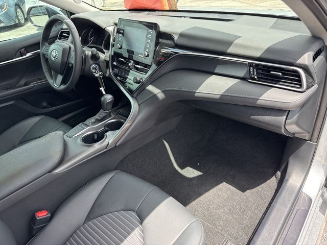 2024 Toyota Camry SE photo 19