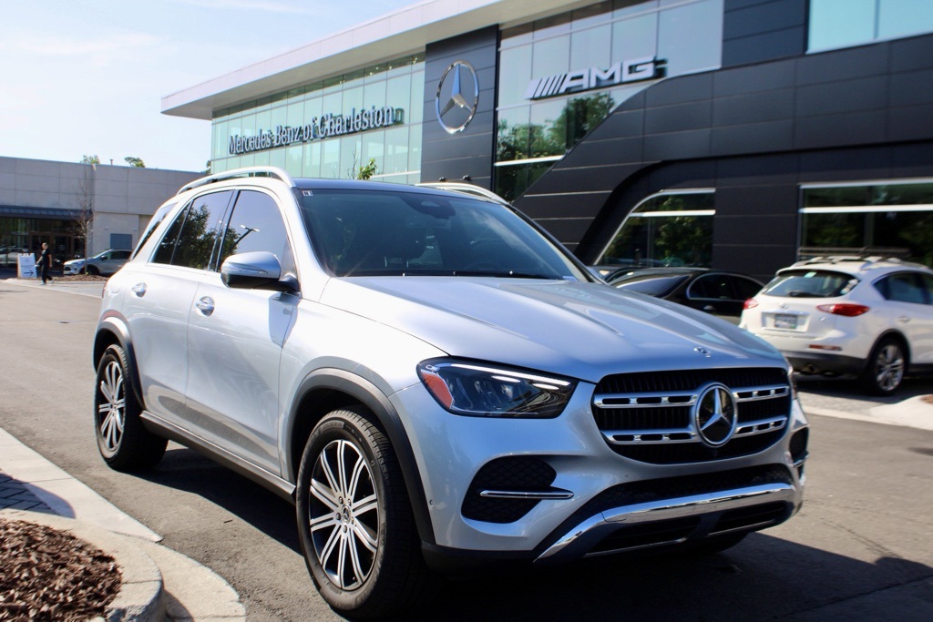 2025 Mercedes Benz GLE 350 4MATIC photo 3