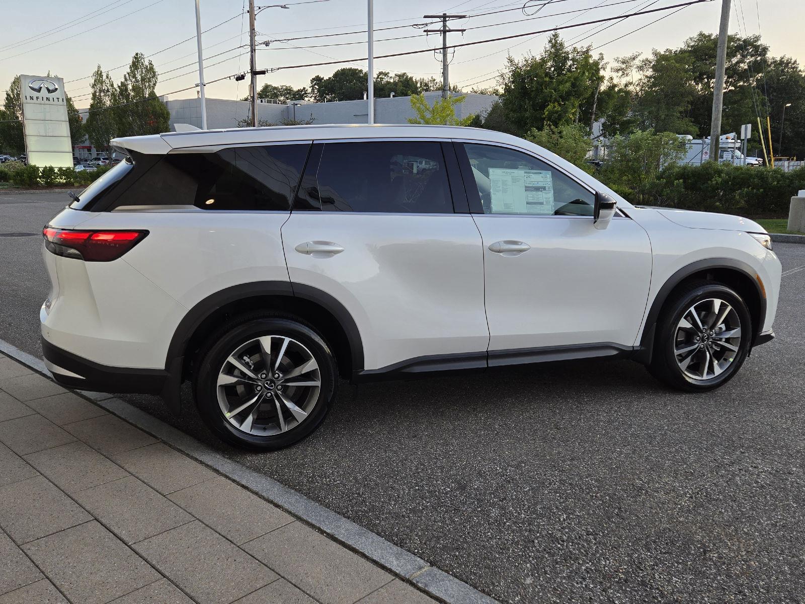 2026 Infiniti QX60 Pure AWD photo 13