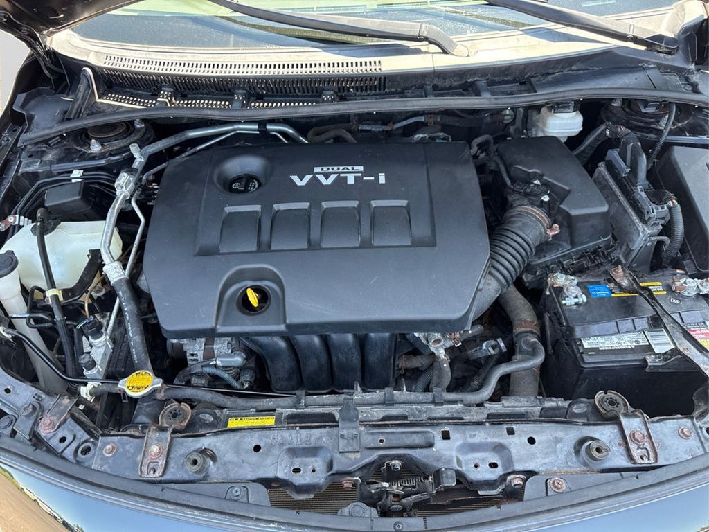 2010 Toyota Corolla Base photo 12