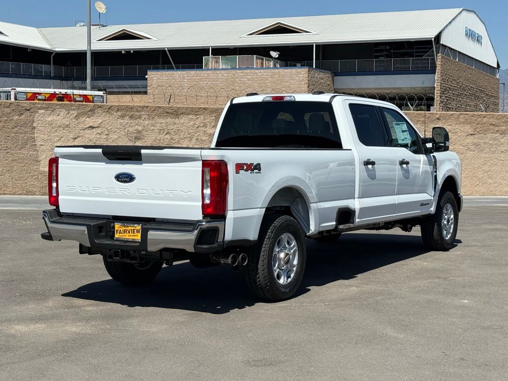 2026 Ford F-250 XLT photo 3