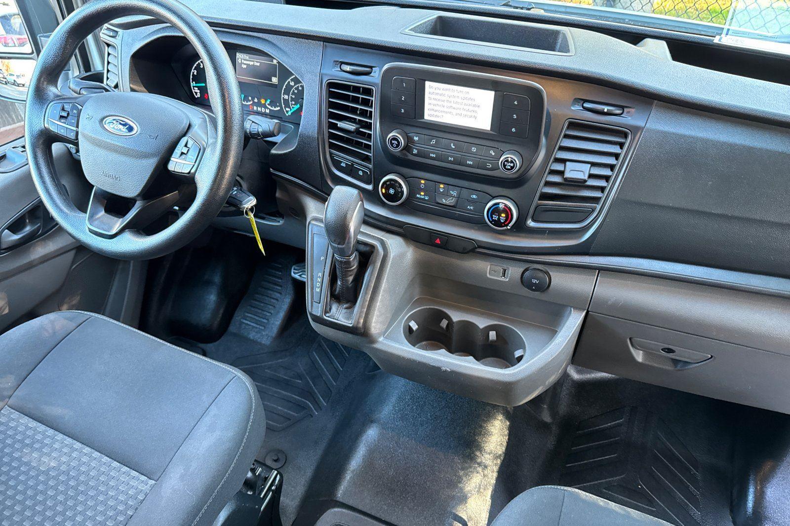 2023 Ford Transit Cargo Van photo 3