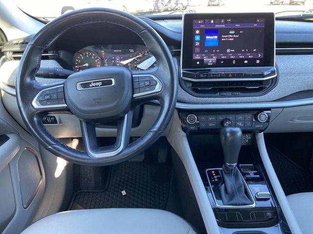 2022 Jeep Compass Latitude photo 10
