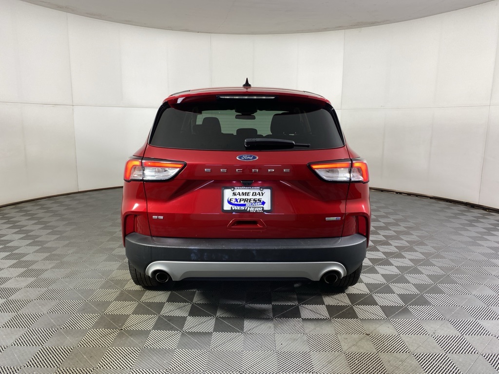 2020 Ford Escape SE photo 16