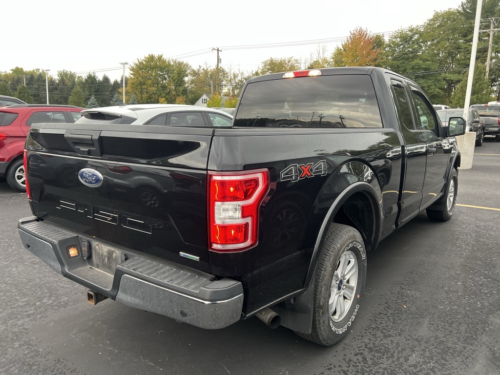 2020 Ford F-150 XLT photo 2