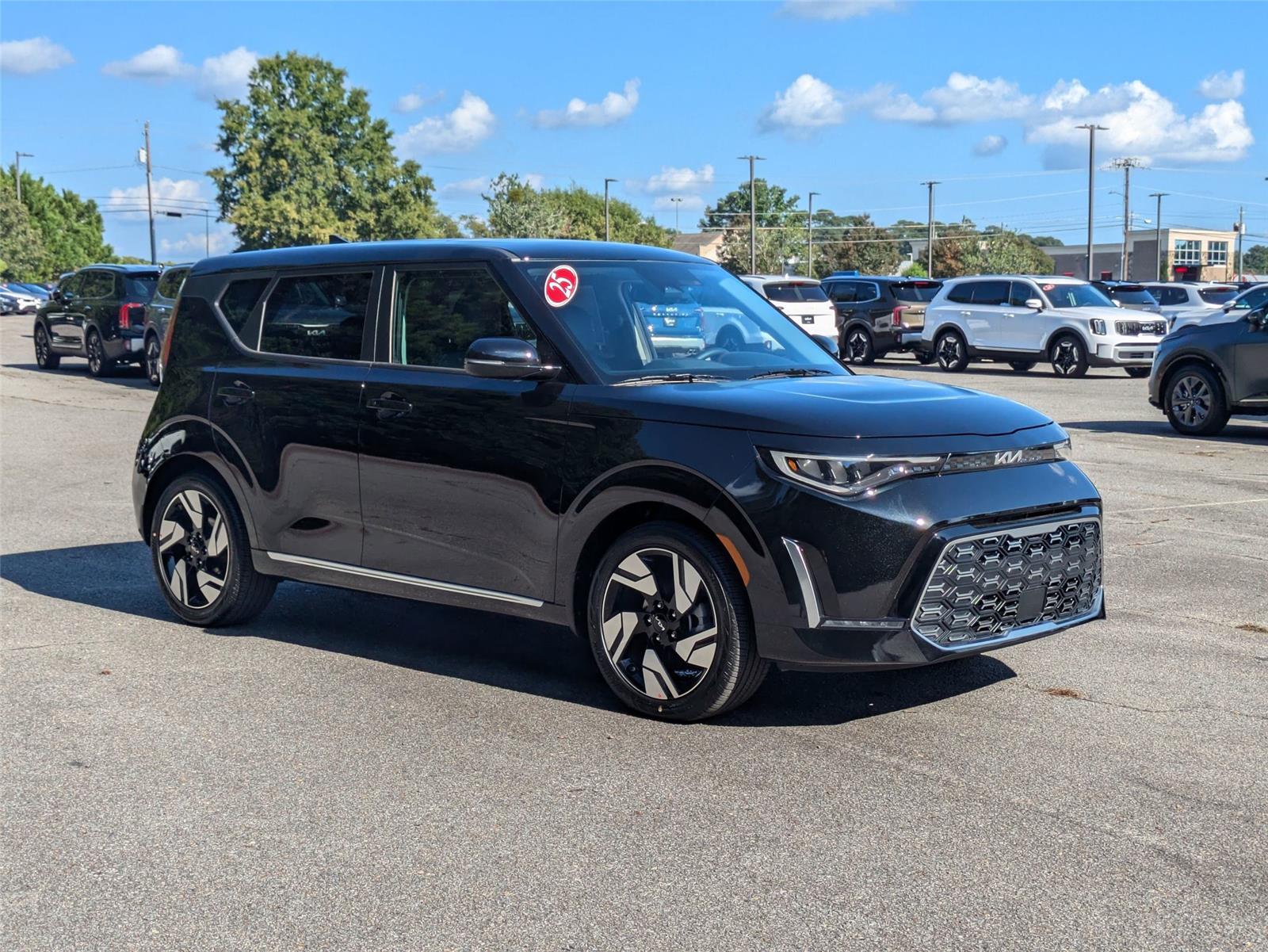 2025 Kia Soul GT-Line photo 3