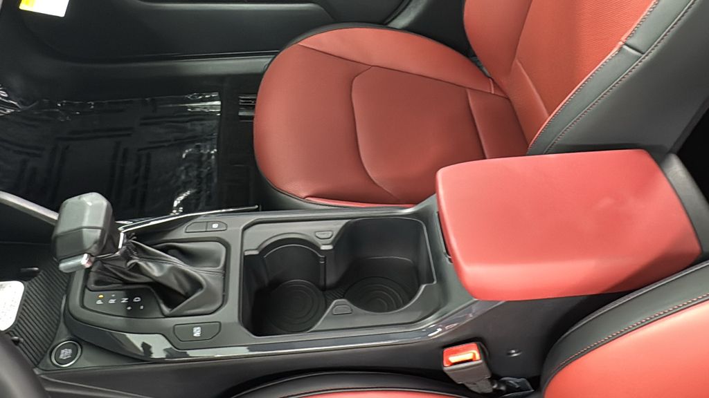 2025 Kia K4 GT-Line photo 29