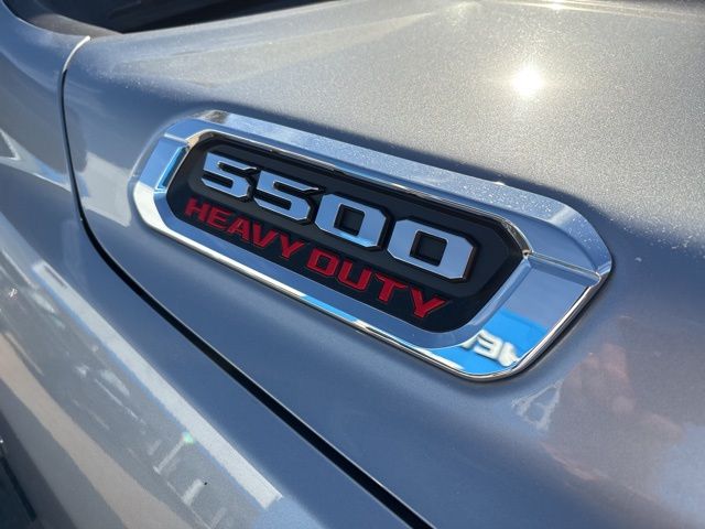 2021 Ram 5500 Tradesman photo 10