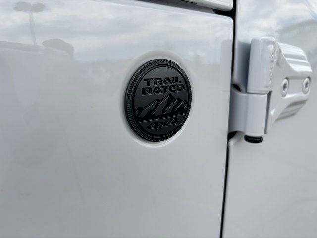 2025 Jeep Wrangler Sport S photo 8