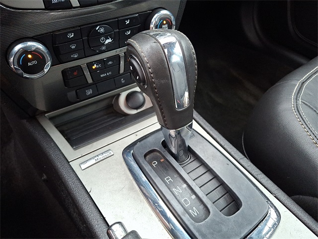 2012 Ford Fusion SEL photo 21